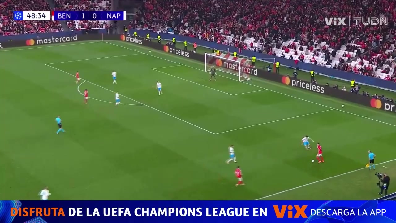 本菲卡2-0领先那不勒斯里奥斯横传巴列罗巧妙脚后跟破门